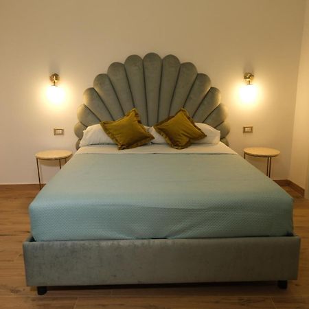 Relais Cristallini Наполи Екстериор снимка